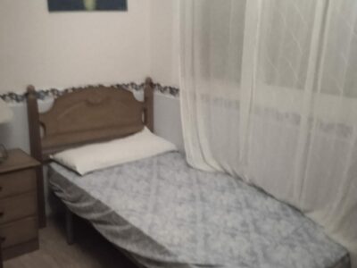 Apartamento de dos habitaciones con plaza de garaje