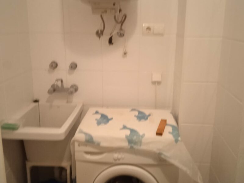 Apartamento de dos habitaciones con plaza de garaje