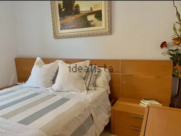 ¿Eres docente y buscas un piso tranquilo, bien ubicado y listo para entrar a vivir durante el curso escolar? Este piso en Roquetas es perfecto para ti.
