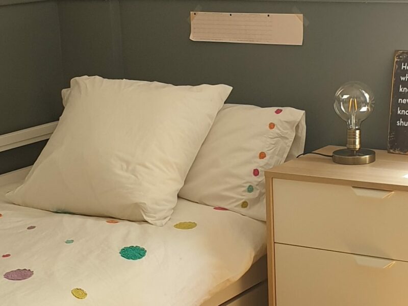 Habitación en Manises, Valencia. (solo mujer)