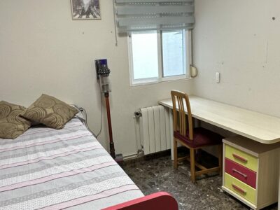 Habitación en Manises, Valencia.