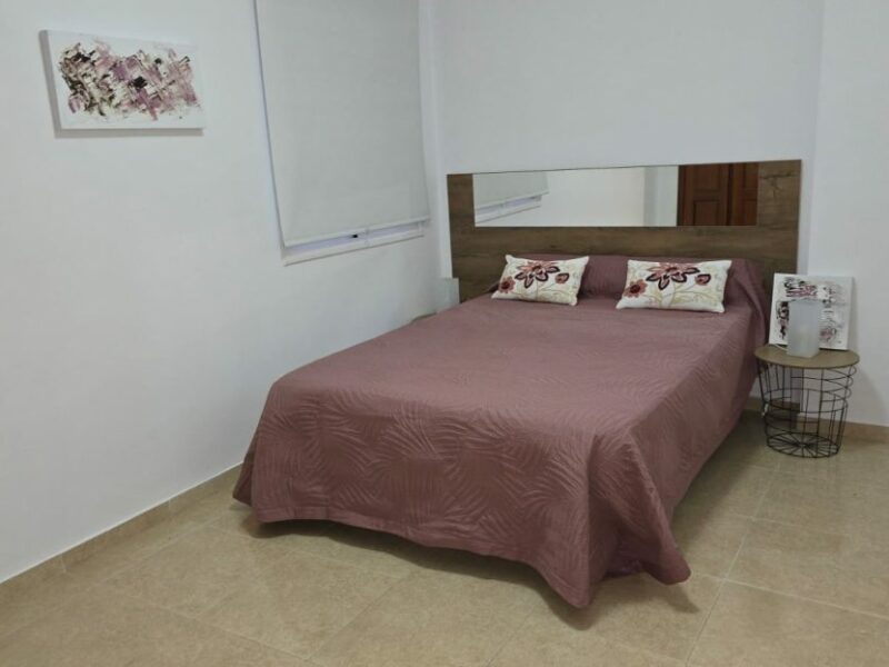 Habitación baño privado, Granadilla de Abona, Tenerife. (CHICA)
