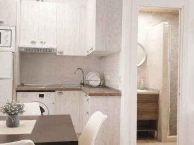 Precioso y funcional apartamento en Los Boliches con excelente ubicación a tan sólo 300 metros de la playa y todos los servicios esenciales cerca.