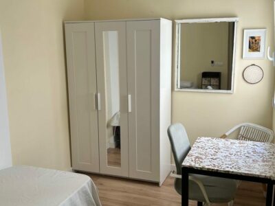 Habitación con baño privado, Alicante Capital.