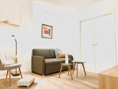 Apartamento A ESTRENAR situado a solo 200 metros de la playa, muy luminoso y ubicado en la ciudad de Cádiz.