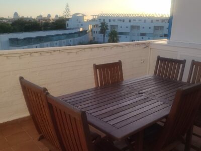 SE ALQUILA APARTAMENTO , EN COSTABALLENA (ROTA)