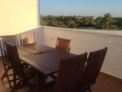 SE ALQUILA APARTAMENTO , EN COSTABALLENA (ROTA)