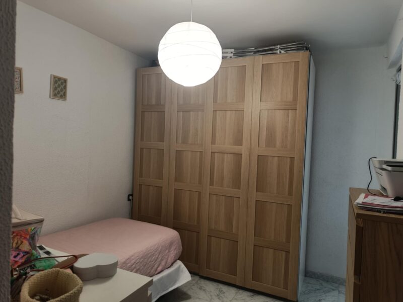 Alquiler de habitación en Cádiz capital al lado del Hospital Puerta del Mar
