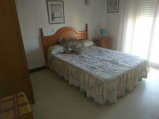 ALQUILO APARTAMENTO JUNTO AL MAR EN TORREMOLINOS (Málaga)