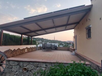 SE ALQUILA APARTAMENTO CON MUY BUENA ILUMINACION EN COIN