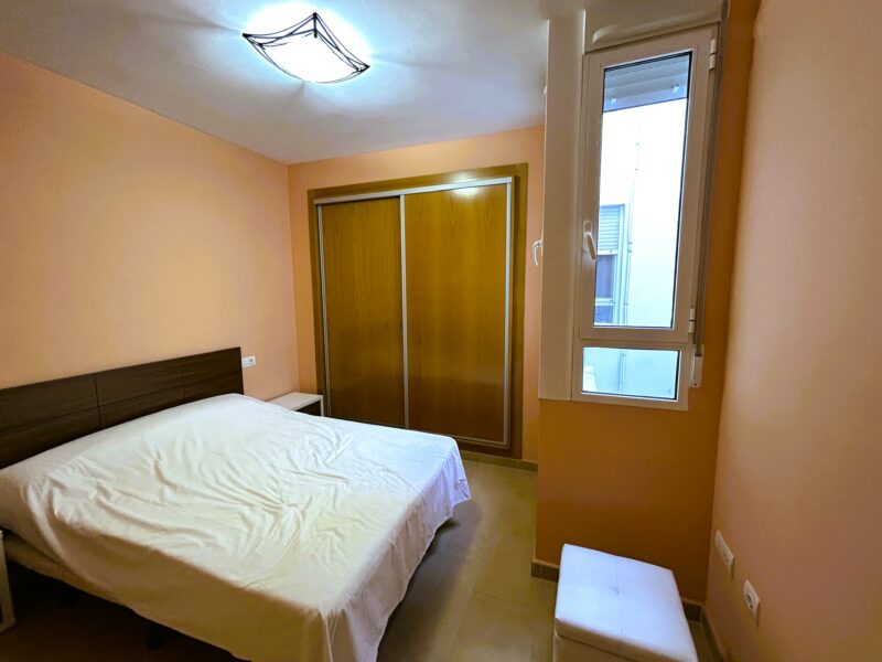 SE ALQUILA PISO EN PUERTO SAGUNTO A 100 METROS DE LA PLAYA