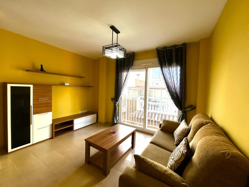 SE ALQUILA PISO EN PUERTO SAGUNTO A 100 METROS DE LA PLAYA