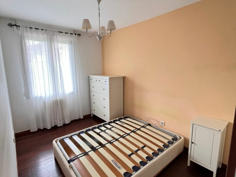 Coqueto piso con piscina