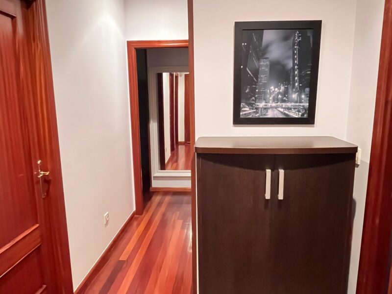 Coqueto piso con piscina