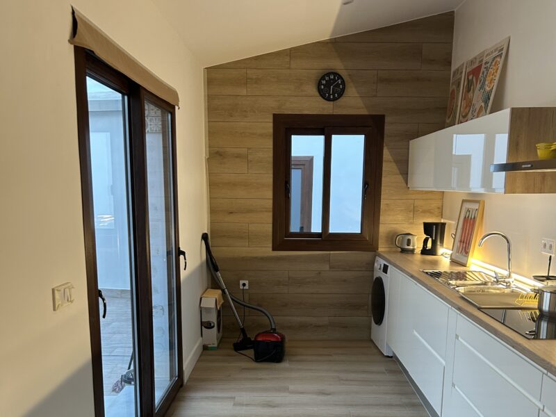 Casa de pueblo recién reformada en el centro de Pilas