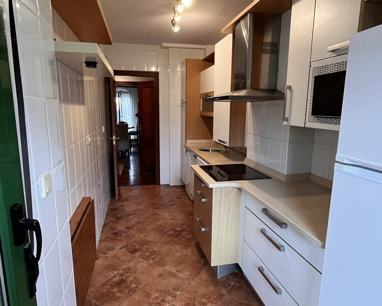 Coqueto piso con piscina