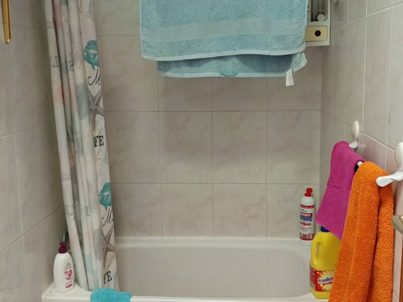 Se alquila apartamento de 2 habitaciones en Adeje, Tenerife.