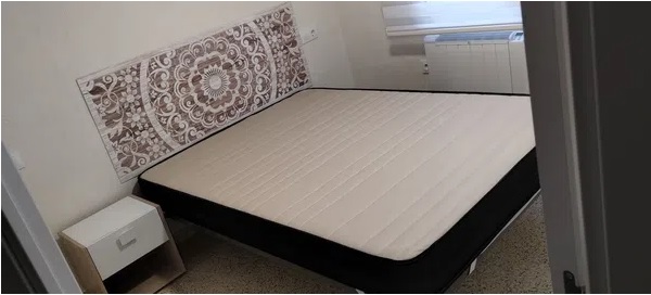 Bonito apartamento de 2/3 habitaciones en primera línea de playa (Arenal). Solicitar video por privado para verlo mejor.