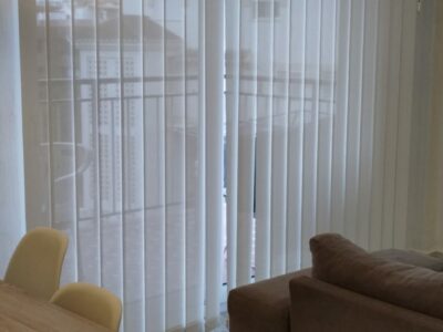 Bonito apartamento de 2/3 habitaciones en primera línea de playa (Arenal). Solicitar video por privado para verlo mejor.