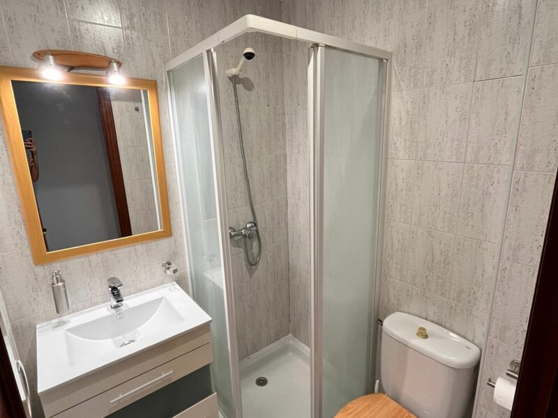 Coqueto piso con piscina