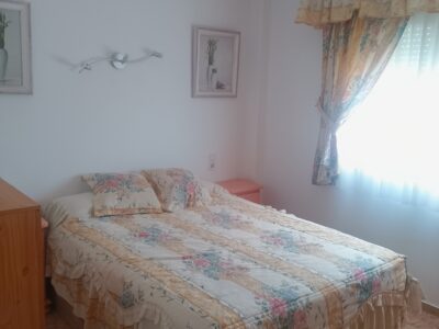 Apartamento con parking y piscina