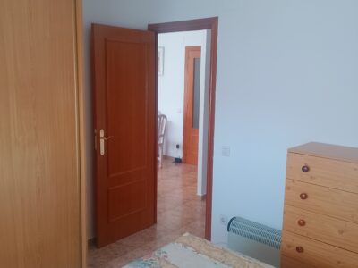 Apartamento con parking y piscina