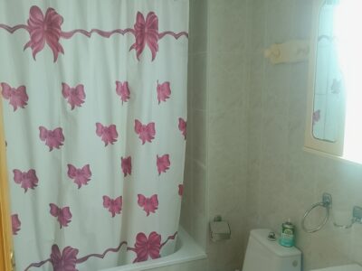 Apartamento con parking y piscina