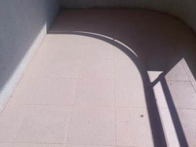 Apartamento con parking y piscina