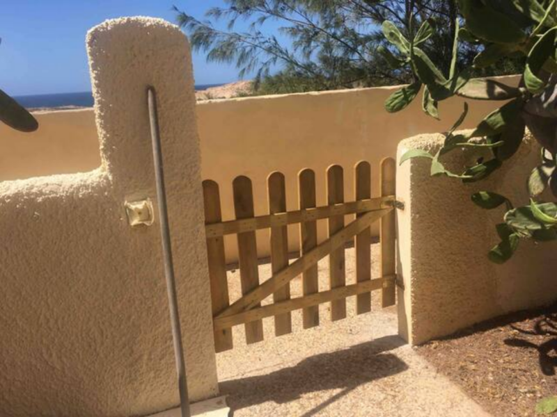 Apartamento sin lavadora, sin internet, nevera pequeña.