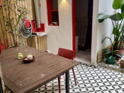 Apartamento con patio