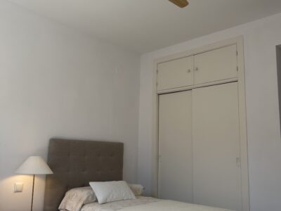 Piso 2 habitaciones. 2 baños. Salon. Cocina independiente.