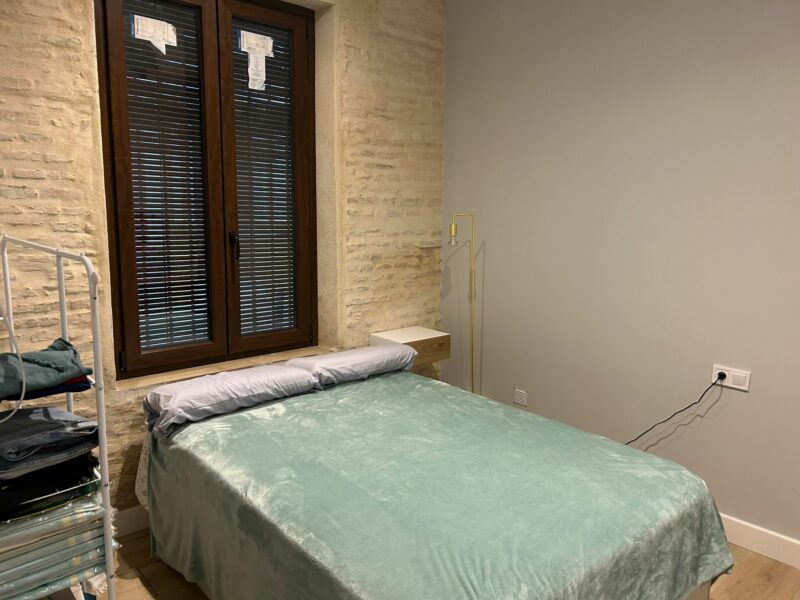 Casa de pueblo recién reformada en el centro de Pilas en una de sus mejores calles