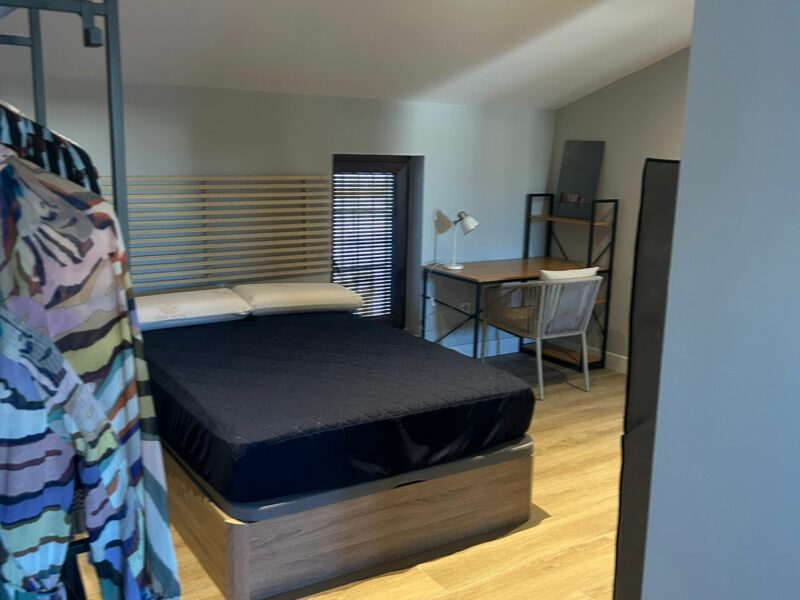 Casa de pueblo recién reformada en el centro de Pilas en una de sus mejores calles