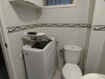 Se alquila estudio , práctico , sencillo y luminoso.