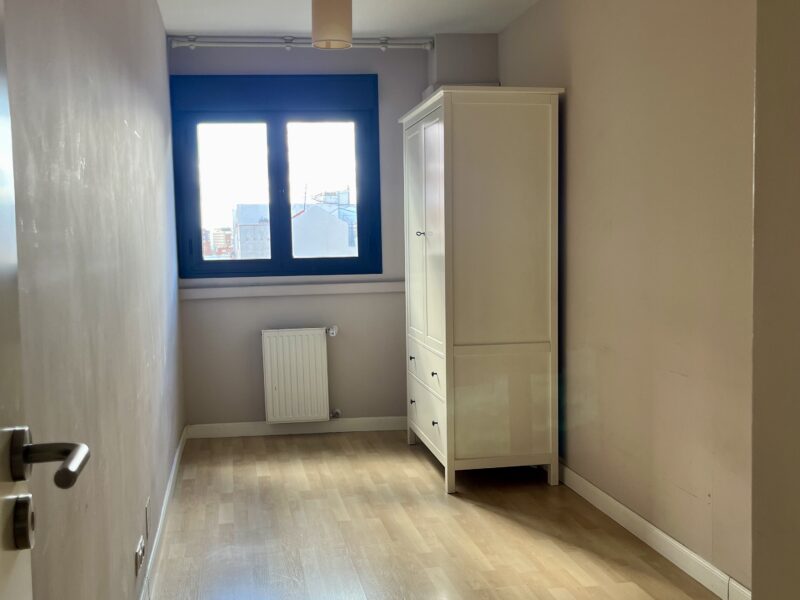 Piso de 80m. 2 habitaciones