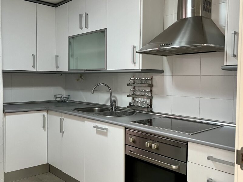 Piso de 80m. 2 habitaciones