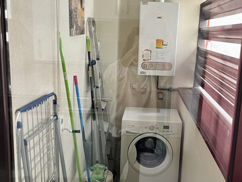 Piso de 80m. 2 habitaciones