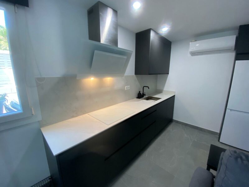 bajo de 2 habitaciones en Rincón de la Victoria
