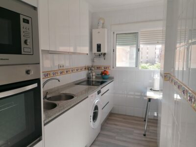 ¡Para Profesores! Luminoso piso de 3 hab. en Cádiz-Zona La Laguna (Temporada Escolar)