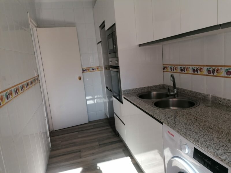 ¡Para Profesores! Luminoso piso de 3 hab. en Cádiz-Zona La Laguna (Temporada Escolar)